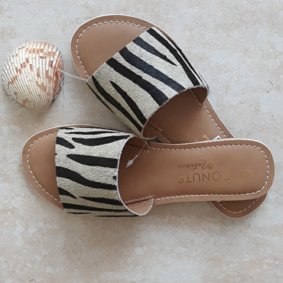 2x*Host Pick*Coconuts by Matisse sandals - Picture 2 of 8